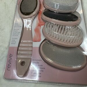Revive Pink Pedicure Set